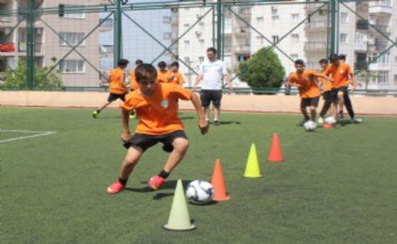 Karabağlar Belediyesi 7 bin bireyi sporla buluşturdu